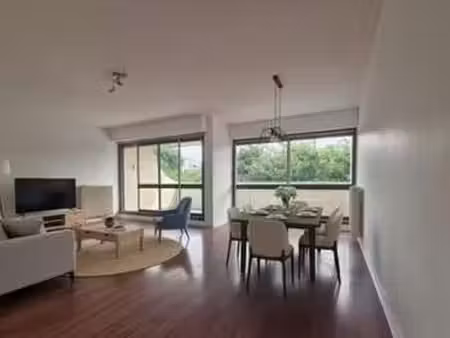 location appartement 3 pièces à bordeaux (33000) : à louer 3 pièces / 81m² bordeaux