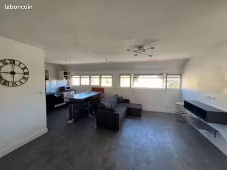charmant t2 duplex – centre de crozon