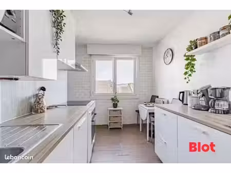 appartement 3 pièces 63 m²