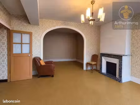maison 8 pièces 135 m²