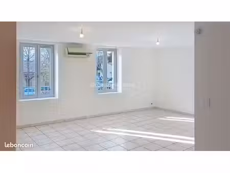 appartement 3 pièces 84 m²