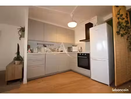 appartement 3 pièces 84 m²