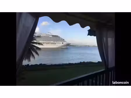 joli t3 meublé - vue mer et piscine