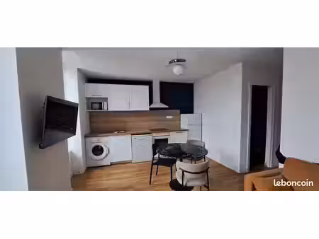 superbe t2 de 41m2 hypercentre meublé et refait à neuf