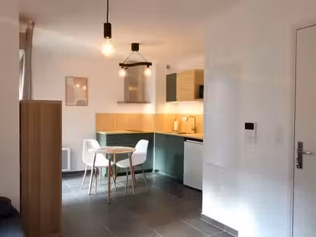 studio 1 pièce 24 m²