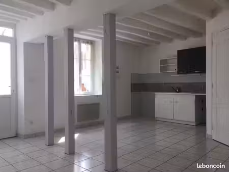 location maison centre connerré