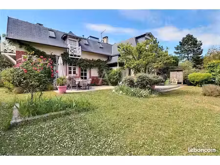 propriété 8 pièces 170 m²