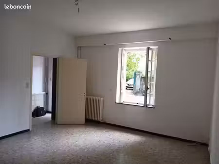 maison 2 chambres avec extérieur dans un mas