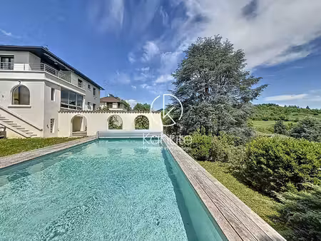 maison saint didier au mont d'or 7 pièce(s) 210m2 avec dépendance et grand garage  1579m2 