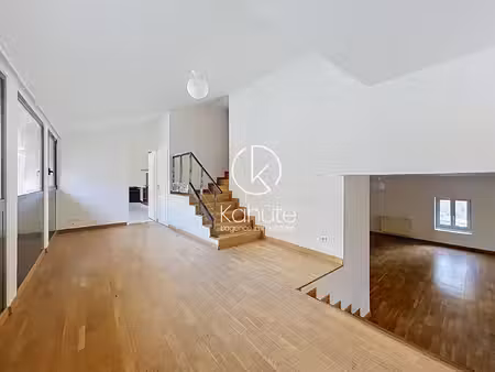 appartement rénové  collonges au mont d'or 4 pièce(s) 133m2  2 places de stationnement  co