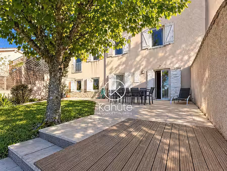 maison de 120m2 située sur la commune de saint didier au mont d'or  4 pièce(s)   3 chambre
