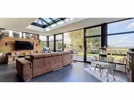 maison avec jardin borre (59)