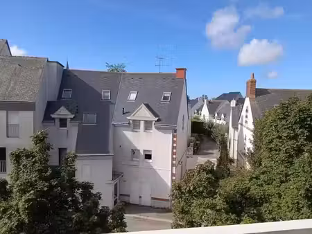 location appartement 1 pièce 29.37 m² à guerande (44350)  526 €