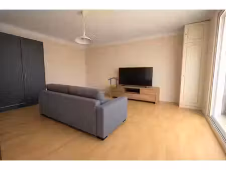 studio - parking -cave - balcon -