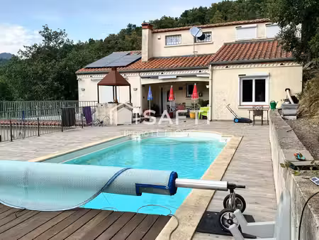 belle maison de 200m² a las illas sur 3910 m²