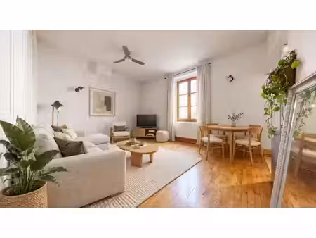 appartement t3 de 59m² - rue saint-jérôme  lyon 7