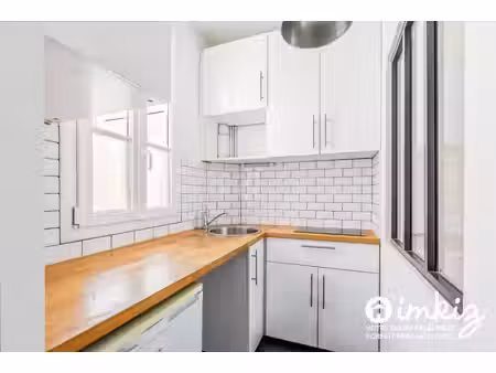 charmant 2 pièces rénové – dernier étage lumineux