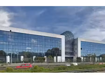 vente local d’activités 500m² à 17123m²