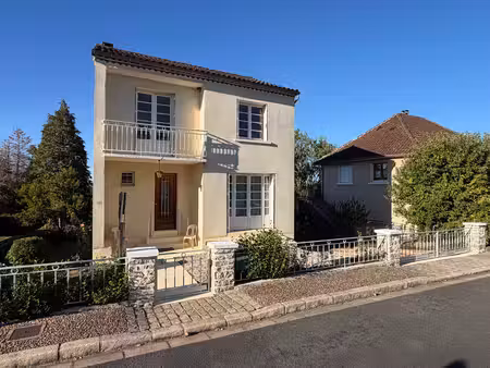 maison à vendre à hautefort (24390) - dordogne