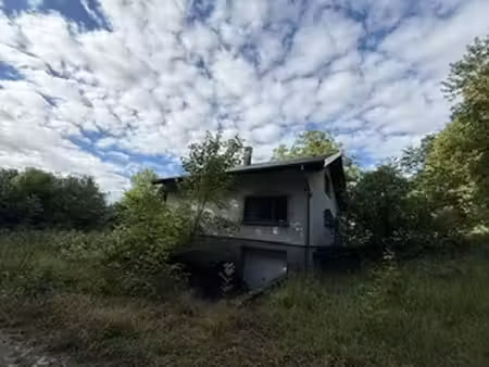 maison plain-pied 4p avec 25.48 ares en bord de forêt à réno