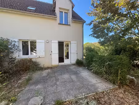 location maison 4 pièces  82.51m²  villebarou