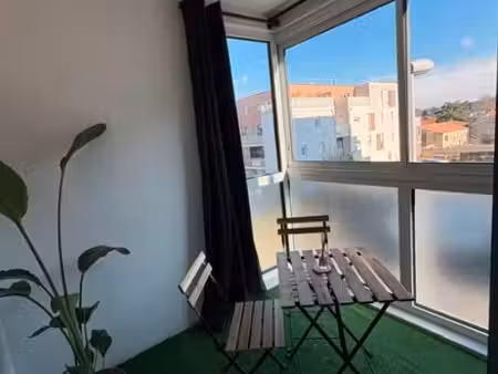 appartement studio eysines - 33 m2 - 740 euros ttc