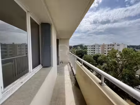 t3 de 57 m² - rue dr albéric pont lyon 5ème