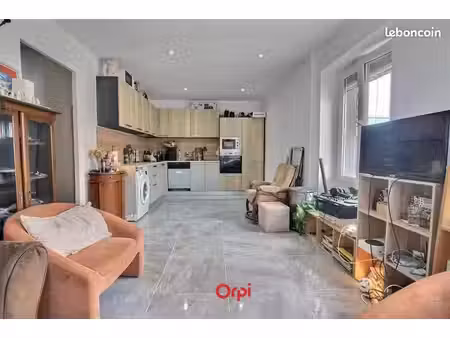 appartement 4 pièces 69 m²