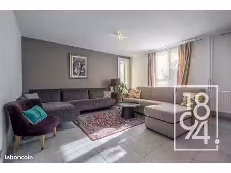 appartement 3 pièces 83 m²