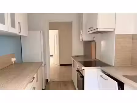 à louer t3 spacieux de 86 m2 avec garage boulevard renou