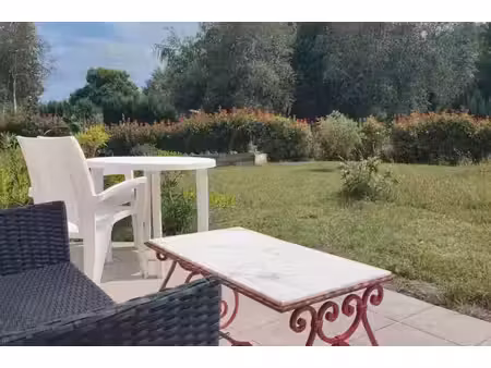 appartement studio moulis-en-medoc - 700 euros ttc