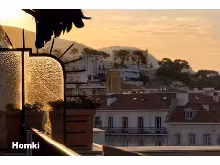 appartement t3 rénové par une artiste – terrasse plein sud