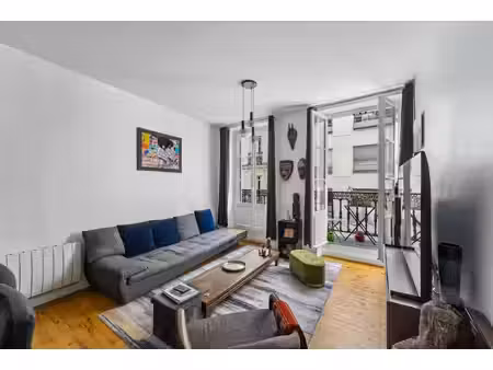 appartement coup de coeur avec balcon paris 1er!