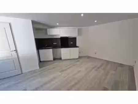 studio - 21 52 m² - fontenay-trésigny