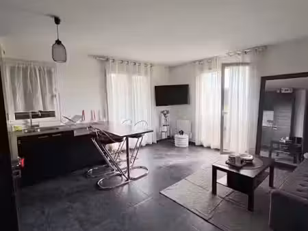 location meublée appartement 2 pièces 37.47 m² à yerres (91330)  890 €