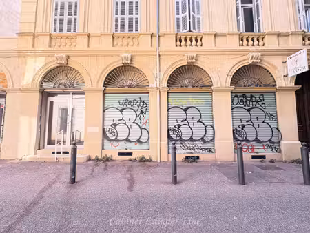 local commercial 2 gustave ricard