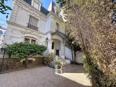 le service de la location barnes vous propose ce bien.