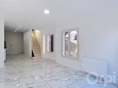 location maison 4 pièces 49.31 m² à maisons-alfort (94700)  1 700 €
