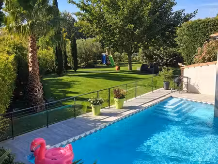 les pennes-mirabeau cadeneaux – villa contemporaine t5/t6 de 180 m² avec piscine sur terra