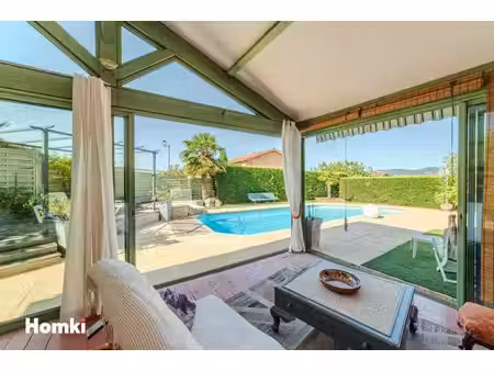 superbe villa de 195 m2 avec piscine