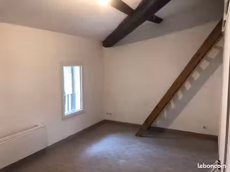 studio 1 pièce 24 m²