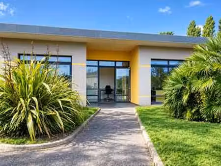 vente bureaux et commerces à merlevenez (56700) : à vendre / 72m² merlevenez