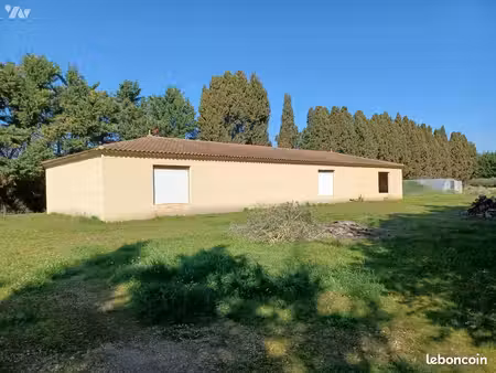 bien agricole 13836 m² eyguieres