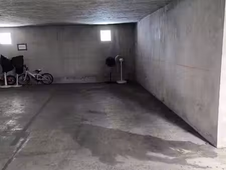 loue parking couvert