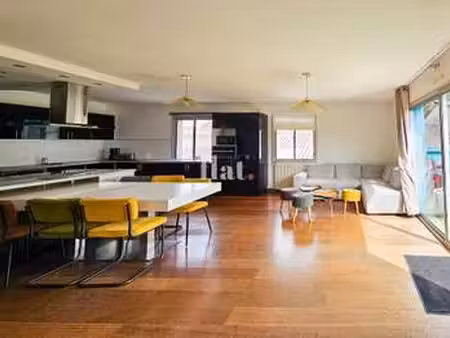 location maison colocation à rezé (44400) : à louer colocation / 180m² rezé