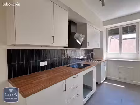 appartement 3 pièces 109 m²