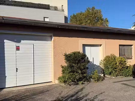 local 40m²