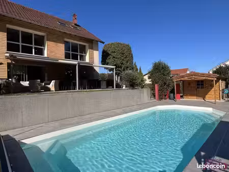 maison 8 pièces 292 m²