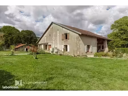 propriété 8 pièces 218 m²