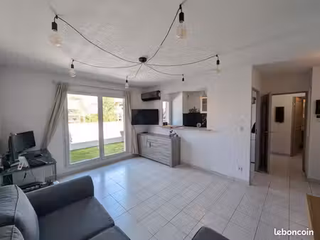 appartement t2 47m2  dernier étage  climatisé